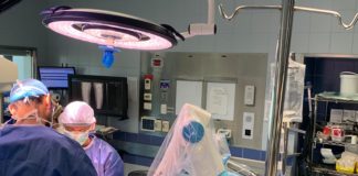 Surgeons use ROSA robot for knee surgery
