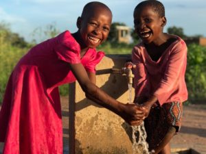 African children benefitting from the support of Innovation: Africa