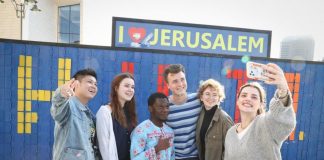Students from Hebrew University's Ambassadors for Diversity program