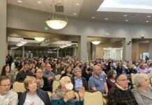 Crowd at the Howard County Israel solidarity gathering