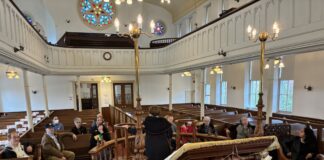 Netivot Shalom congregants visit B'nai Israel.