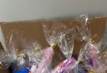 Hirsh Students Do a Mitzvah