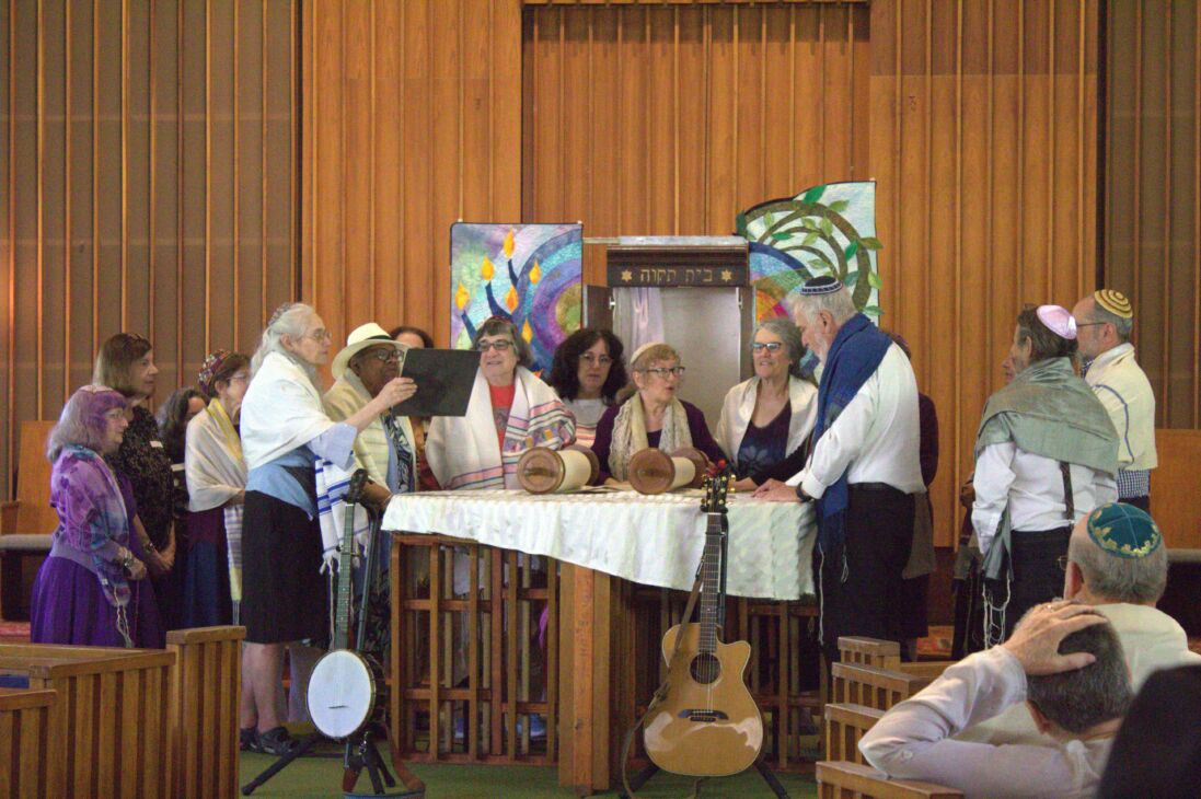 Baltimore’s First Reconstructionist Synagogue Holds Final Shabbat Service